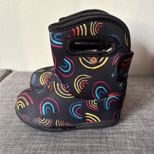 Bogs Wild Rainbows boots size 6C